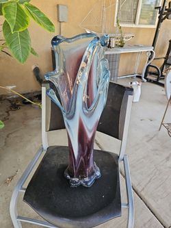 Glass vase