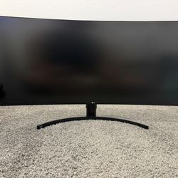 LG 35'' Curved UltraWide QHD HDR Monitor with FreeSync™