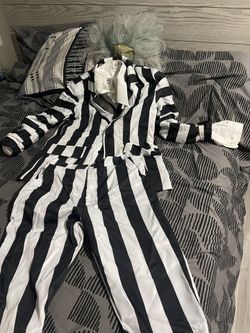 Beetlejuice Costume From Spirit Halloween