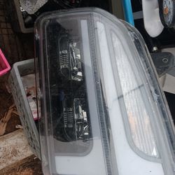 Led Headlights For Kenworth T880 $250 Obo