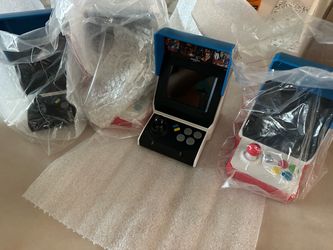 New SNK Neo Geo mini retro gaming console 40 games built in each