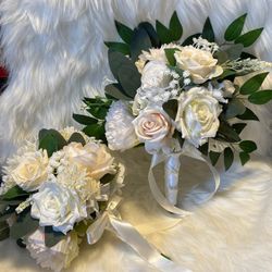 Bride And MOH Bouquets, White And Ivory Very Full. New