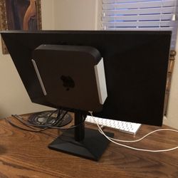 Mac mini; Keyboard ; Monitor 