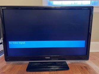 Toshiba 32” LCD Flat screen TV
