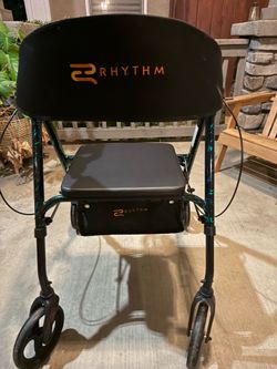 Rhythm Royal Deluxe 4 wheel walker