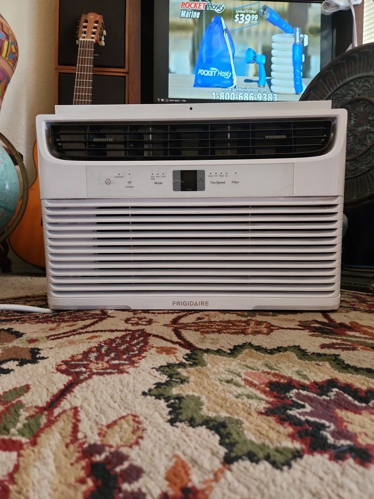 Frigidaire Window Air Conditioner With WiFi 8,000 BTU