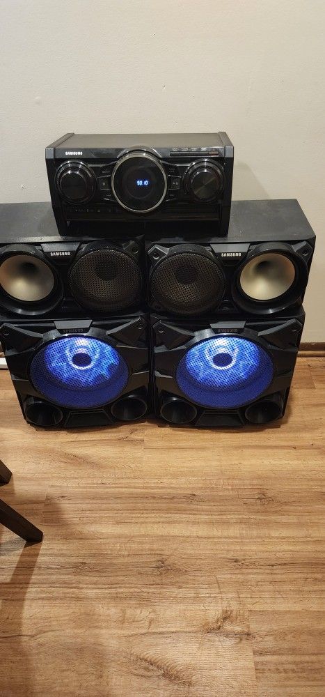 Samsung Giga Sound System