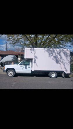 Box truck
