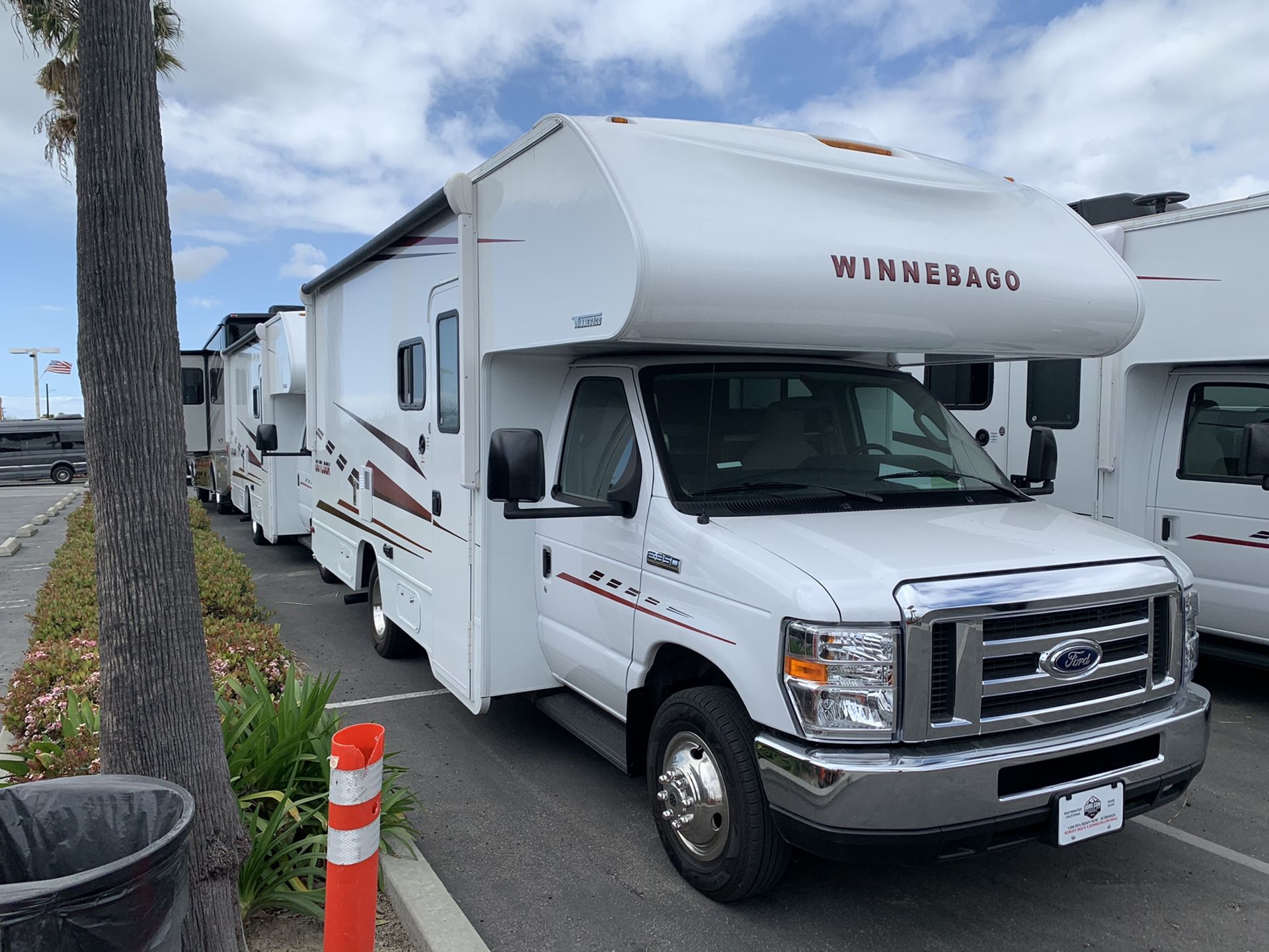 2019 Winnebago Outlook 22c for Sale in Westminster, CA OfferUp