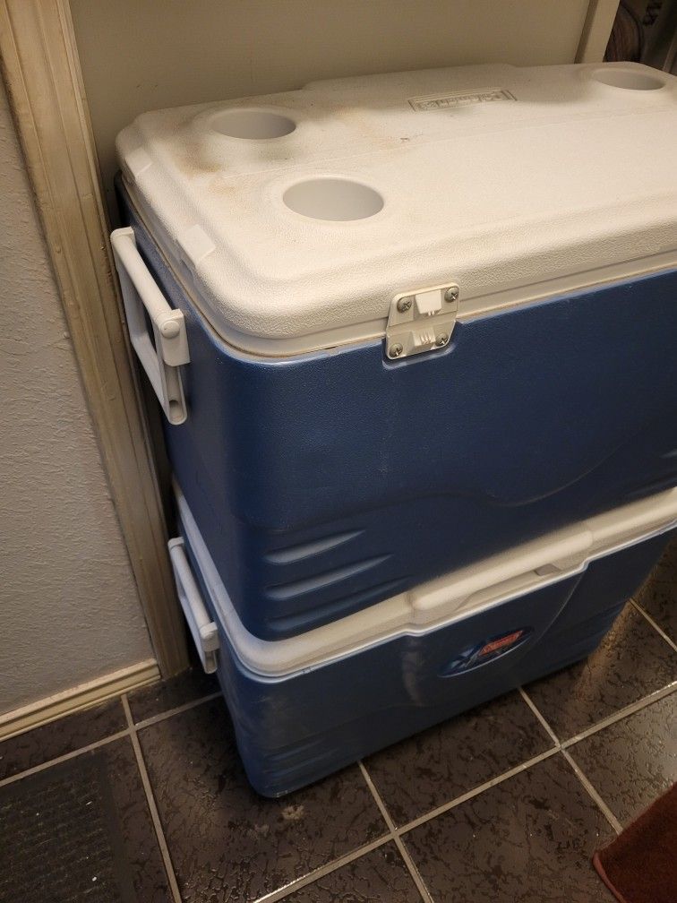 1 Coleman Large Cooler