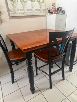 Wooden Table w 5 Chairs
