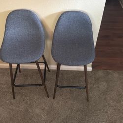 2 Barstools