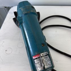 Makita Model 9514B Corded 4" Disc Angle Grinder Tool 115 V Cool