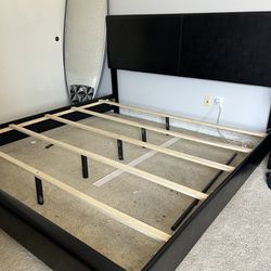 King Bed Frame With Single Nightstand 