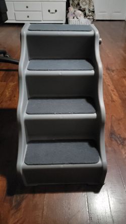 4-Step Pet Stairs with Non-Slip Pads