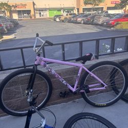throne 29 fixed gear pink chad Frame trades only