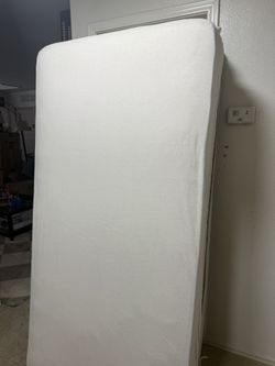 Box Spring And Mattress 