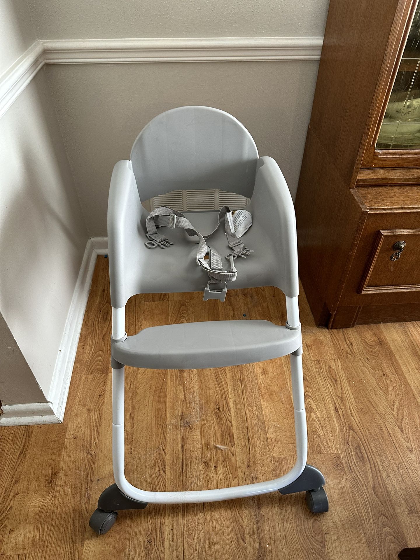 Medical Chair High Chair for Sale in Ocoee, FL - OfferUp