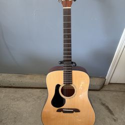 Alvarez RD20SL Natural Acoustic Guitar