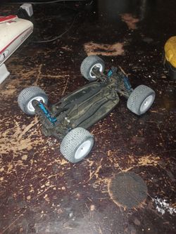 Team Associated 18 Scale Awd Stadium Truck 