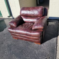 leather chair!!