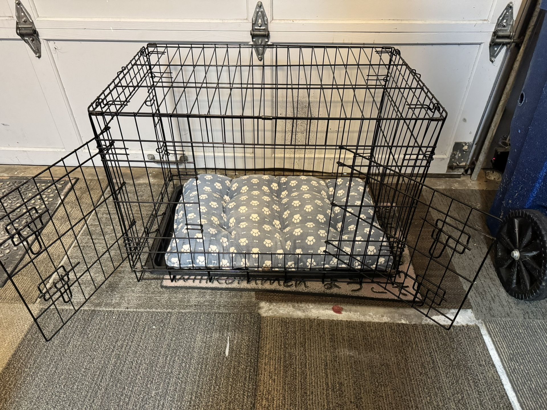 Collapsible Dog Crate - Size 29.5” x 19” x 21.5”