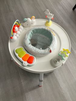 Skip Hop Activity Center
