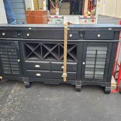 Hutch With Lights