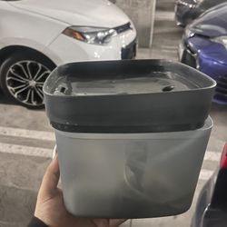 Electric pet fountain