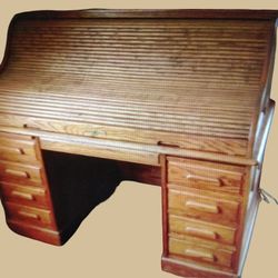 Desk Oak Crest S Curve  RollTop