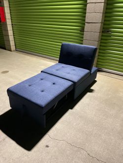 *Free Delivery* Couch Pullout Bed Sleeper Sofa Chair