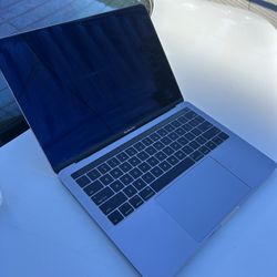 Apple MacBook (A1706) FOR PARTS