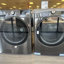 LG Washer And Dryer (gas) Set. 