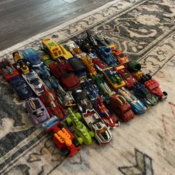 30 Hot wheels 