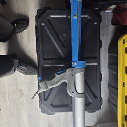 Air Powered Caulking Gun - Cox Airflow 1 - High Volume