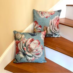 NEW Set of 2 Floral Throw Pillow Covers