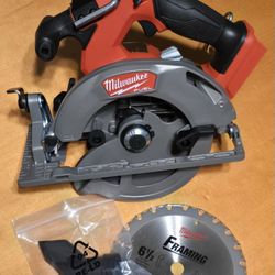 Milwaukee M18 FUEL 6-1/2 in. Circular Saw (Tool-Only) BNIB No Low Offers/Trades, Pls. Price is Firm. Pick up in Burien Only YES Available  