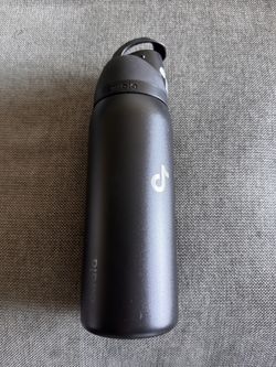 Owala 32oz FreeSip Insulated Water Bottle TikTok Logo