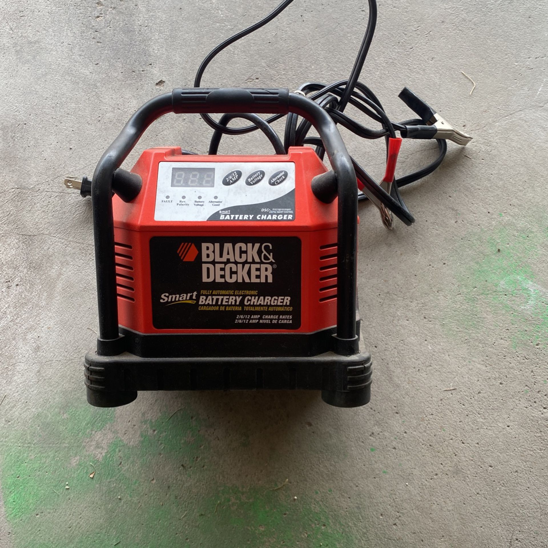 Black & Decker 6 Amp/4 Amp/2 Amp Automatic Electronic Smart Battery Charger
