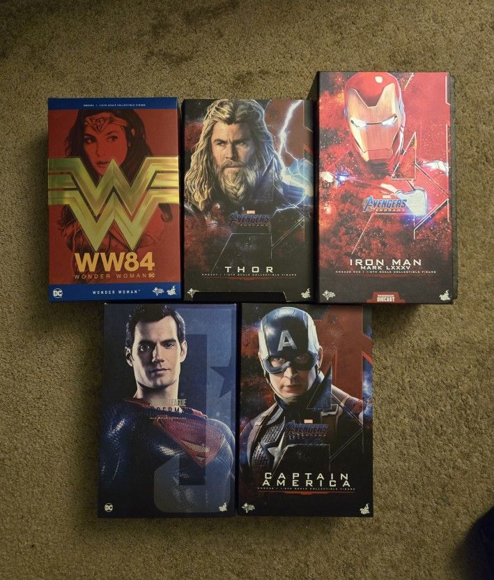 Hot Toys 1/6 Scale Figures