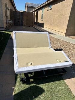 Serta Motion Essentials Full Adjustable Bed Base w/ Remote