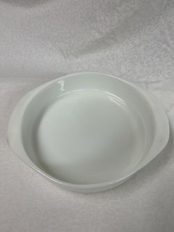 8” Pryex Microwave & Oven Safe Dish (white) VINTAGE