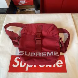 Supreme SS23 Field Side Bag “Red”