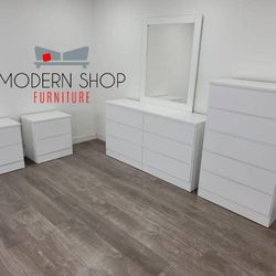 DRESSER WITH MIRROR, CHEST AND TWO NIGHSTANDS 