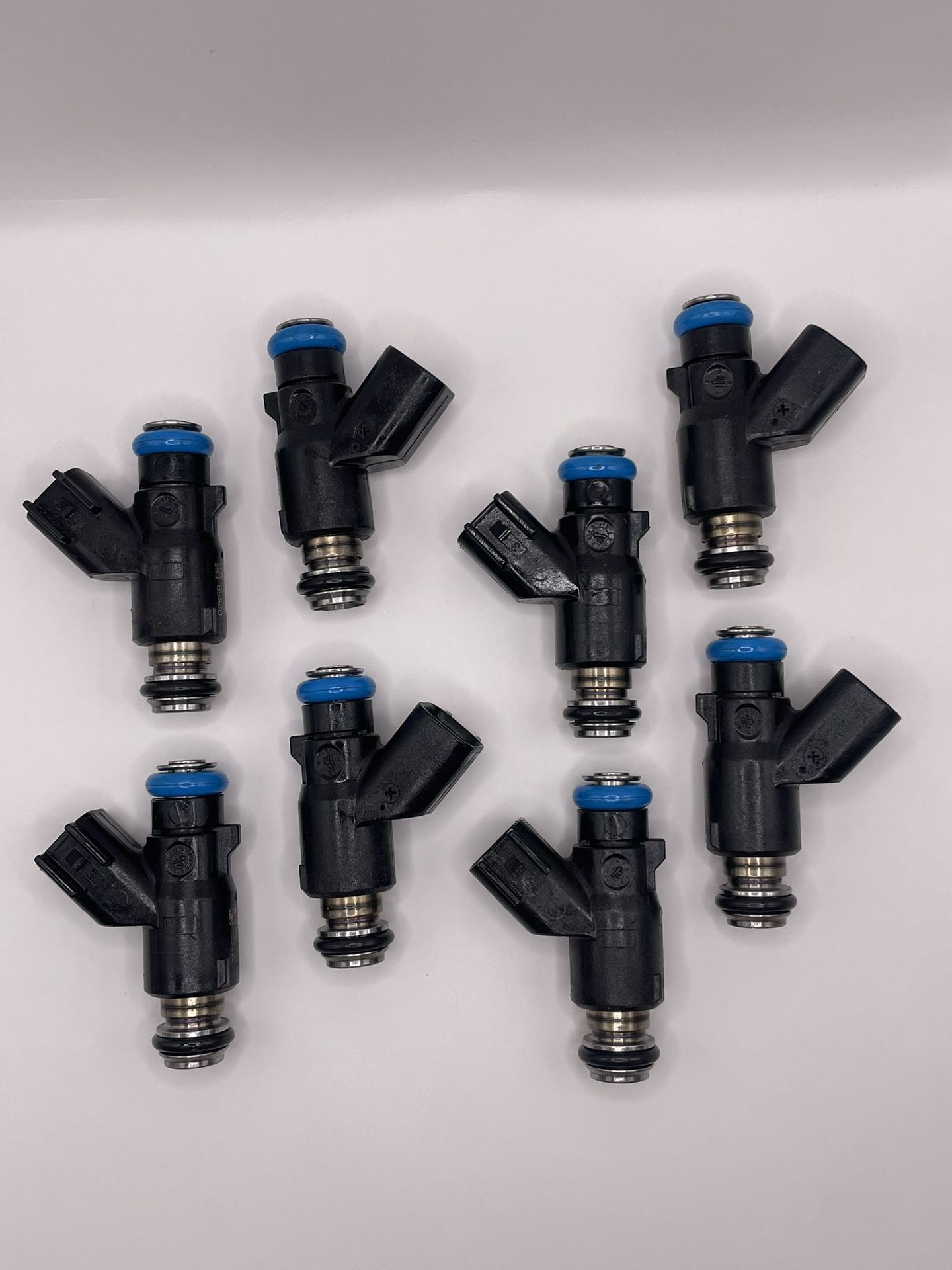 Remanufactured Set Of 8 Genuine Delphi 50LB@4 Bar Fuel Injectors 