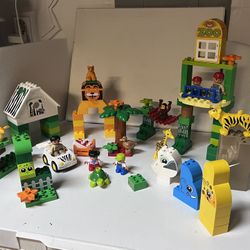Lego Duplo Zoo Animals Tree House Lot