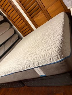 Tempur-Pedic TEMPUR-Cloud Supreme Mattress