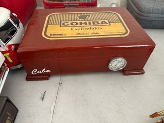 Vintage Cohiba Espléndidos Wooden Cigar Humidor Box