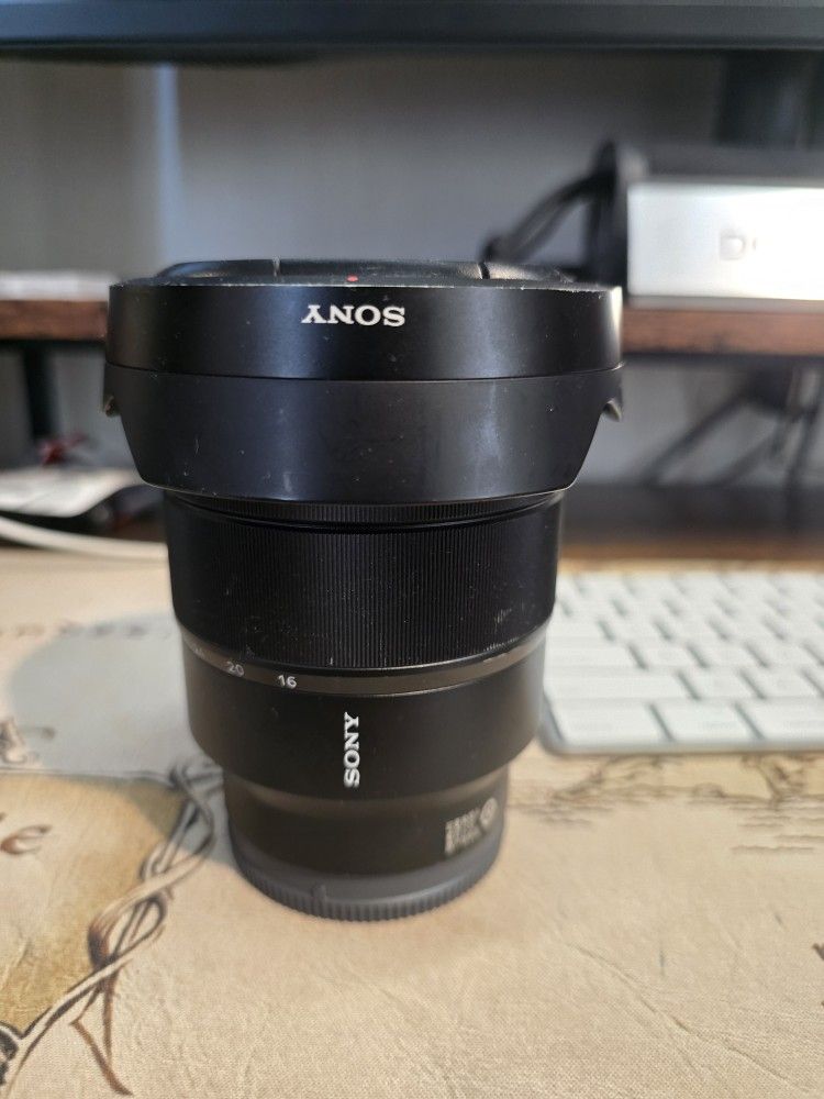 Sony 16-35 F4 Lens