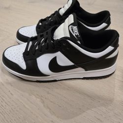 Nike Dunks Men's Panda - Size 7.5